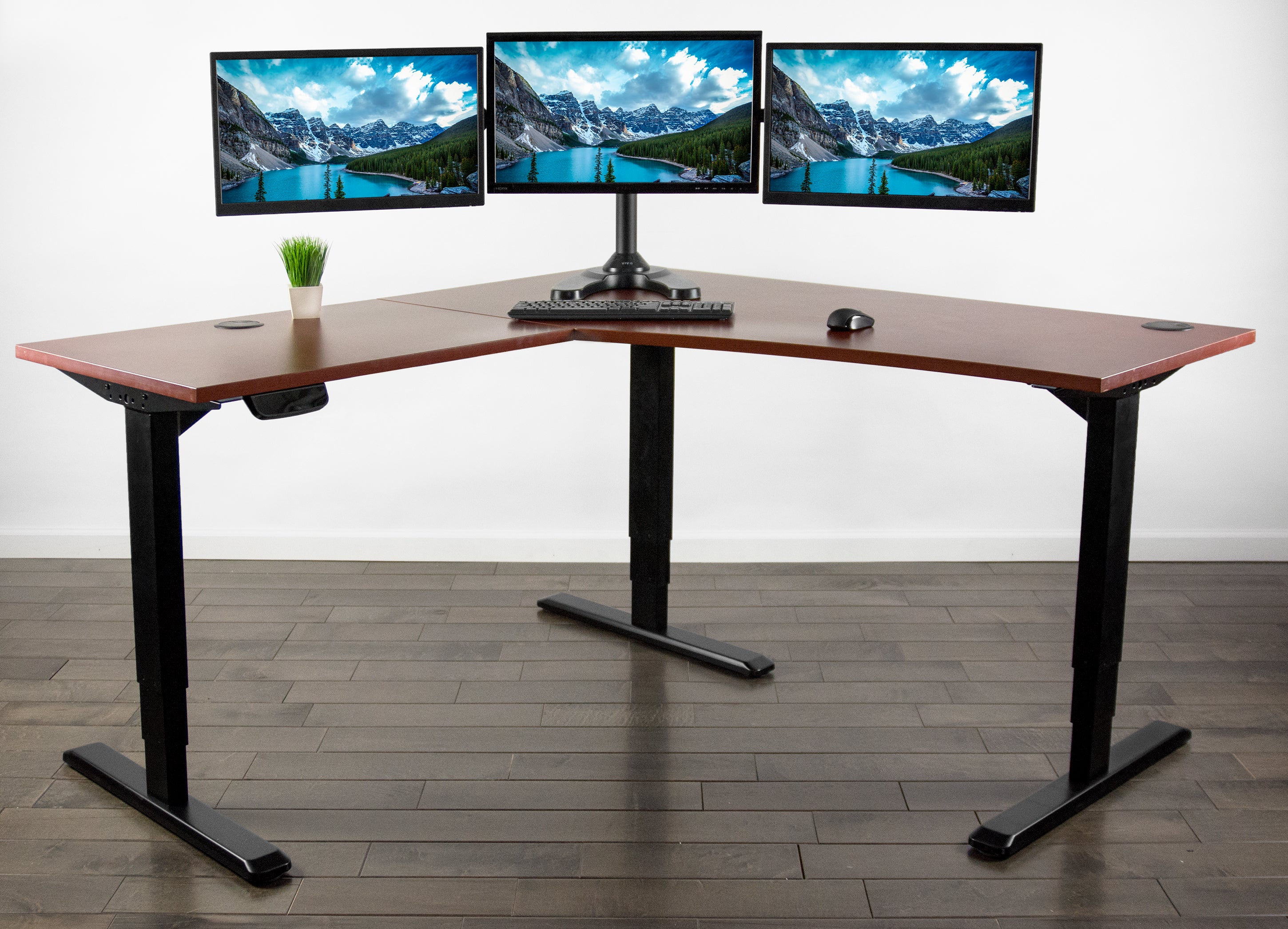 Choosing the Right Tabletop for Your Desk Frame
