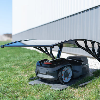 Shade covering for robotic lawnmowers to protect from the elements.