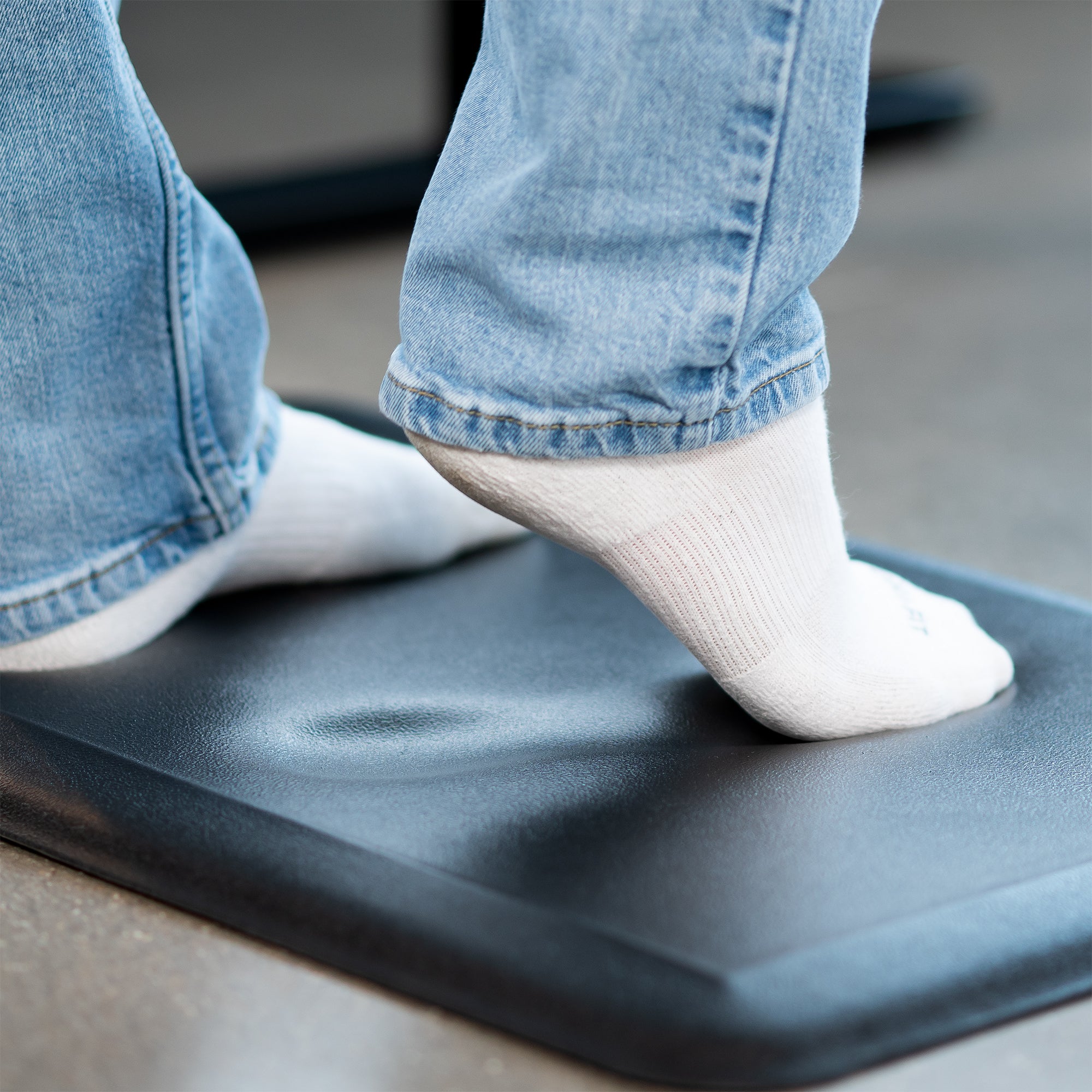 Foam anti-fatigue standing mat.