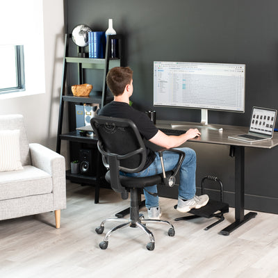 More comfortable at your work desk with a footrest.
