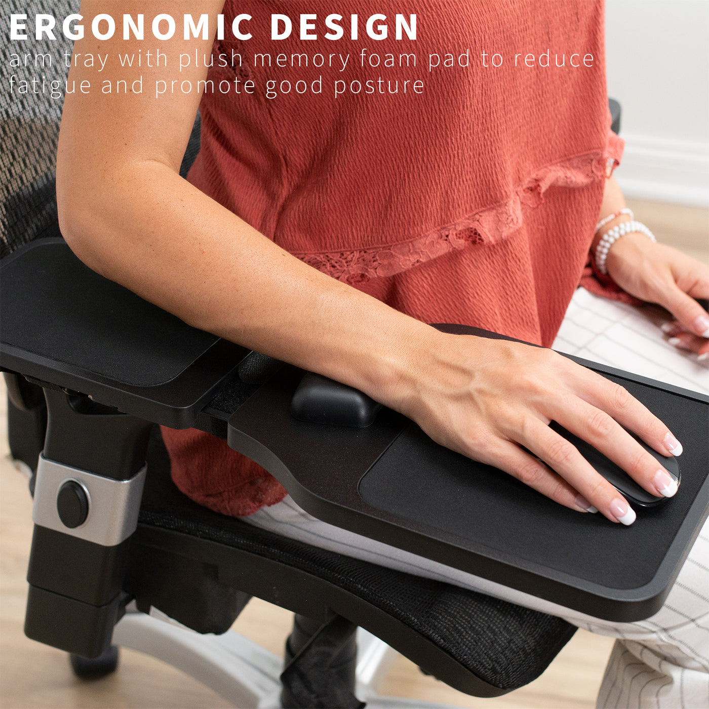 Ergonomic design with plush memory foam mousepad.